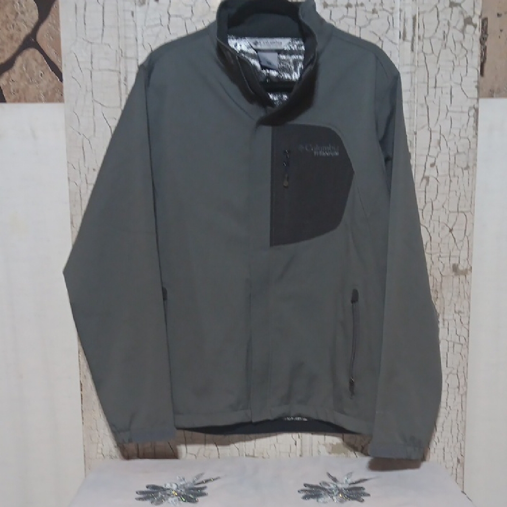 Columbia Men's Dark Gray Performance Jacket